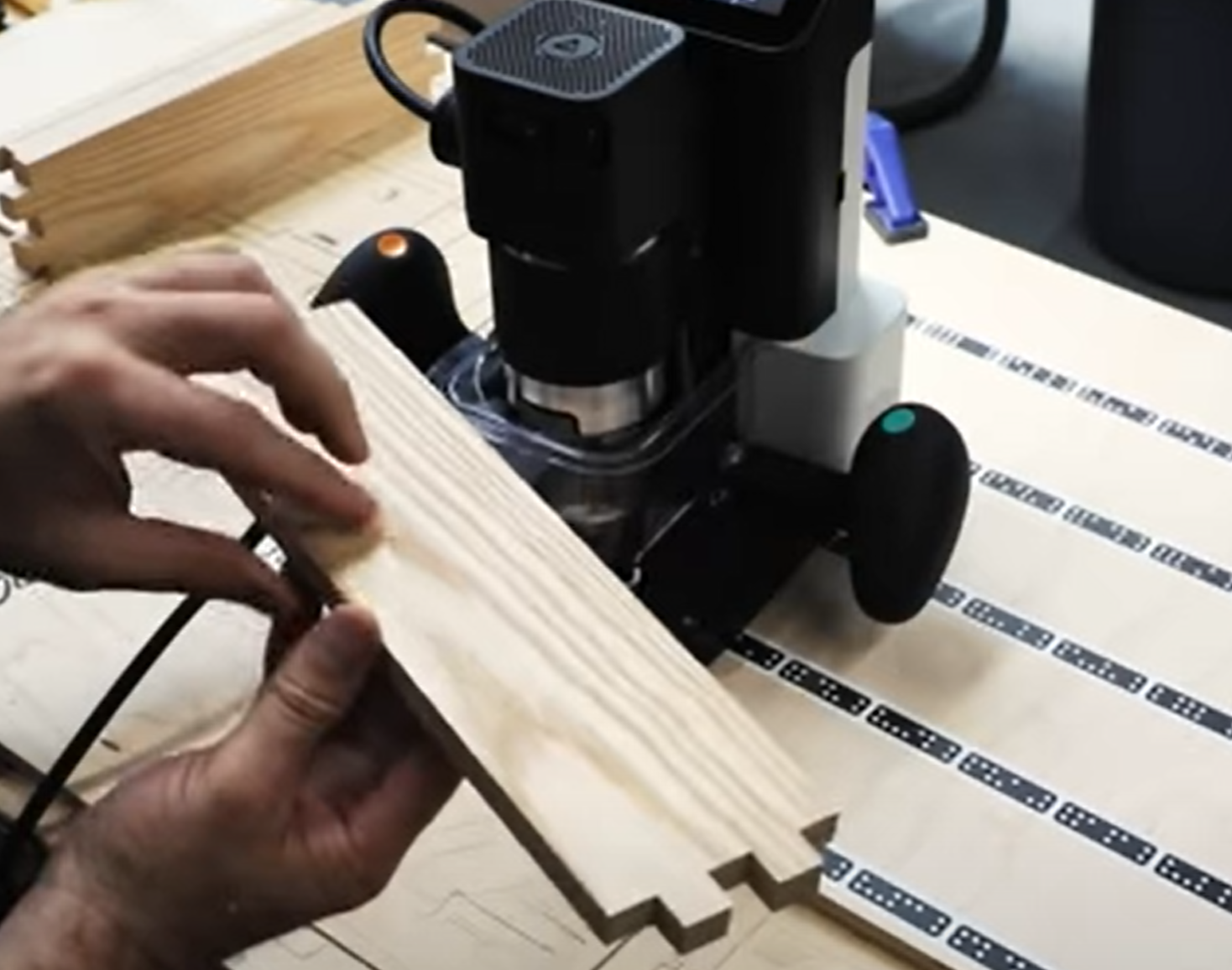 Einführung: Zapfenverbindungen mit dem Shaper Origin (handheld CNC)